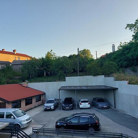 Elena Rooms Pasjak Exterior foto