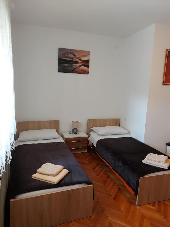 Elena Rooms Pasjak Exterior foto