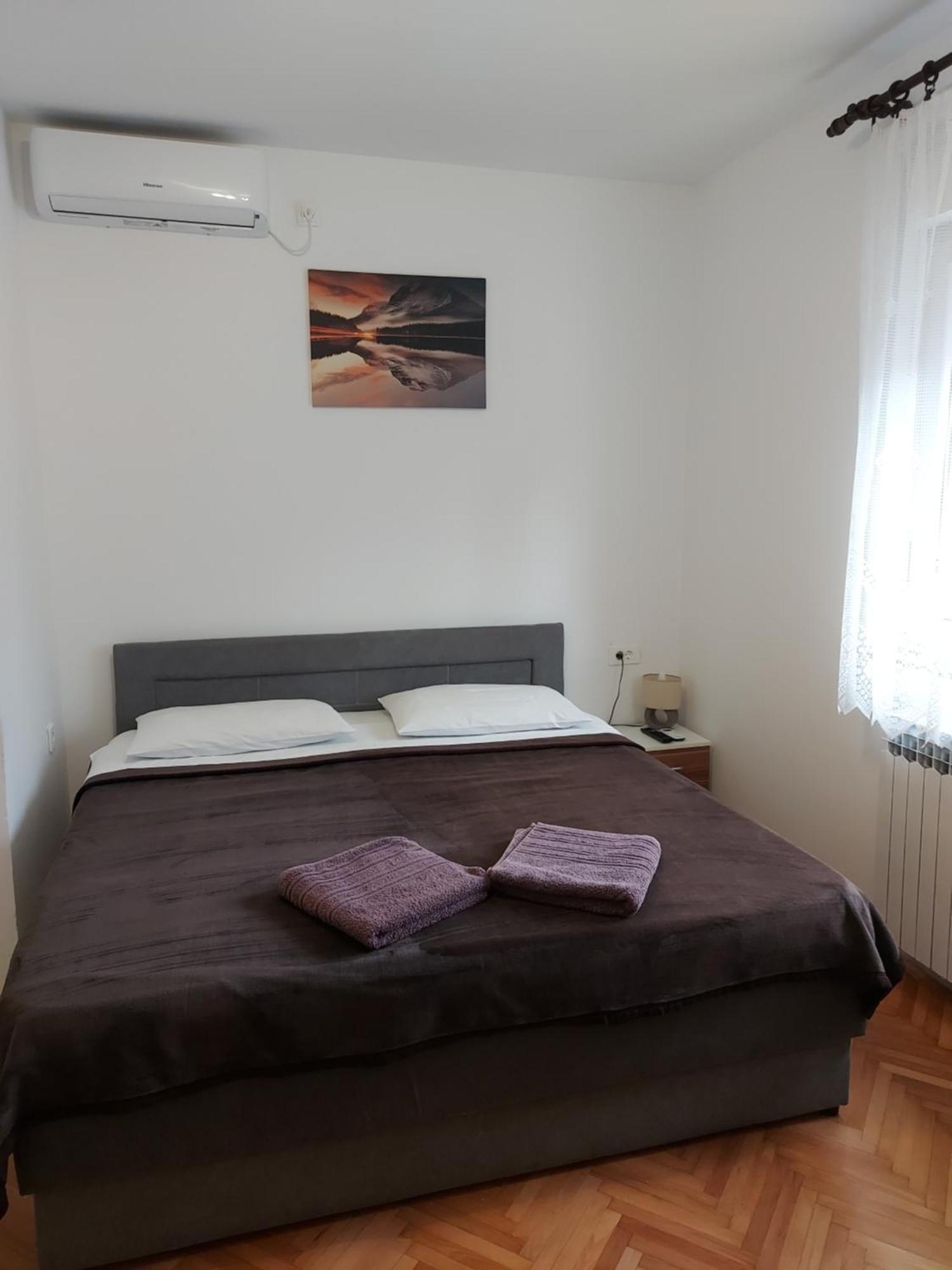 Elena Rooms Pasjak Exterior foto